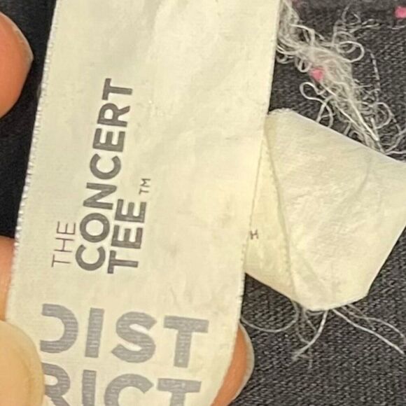 God Bless A Country Girl The Lacs District Concert Tee Women's Medium Black Top - Picture 8 of 8